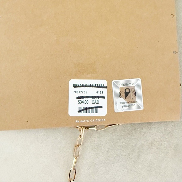 NWT Urban Outfitters Gold Evil Eye Layered Chain Necklace - Picture 3 of 4